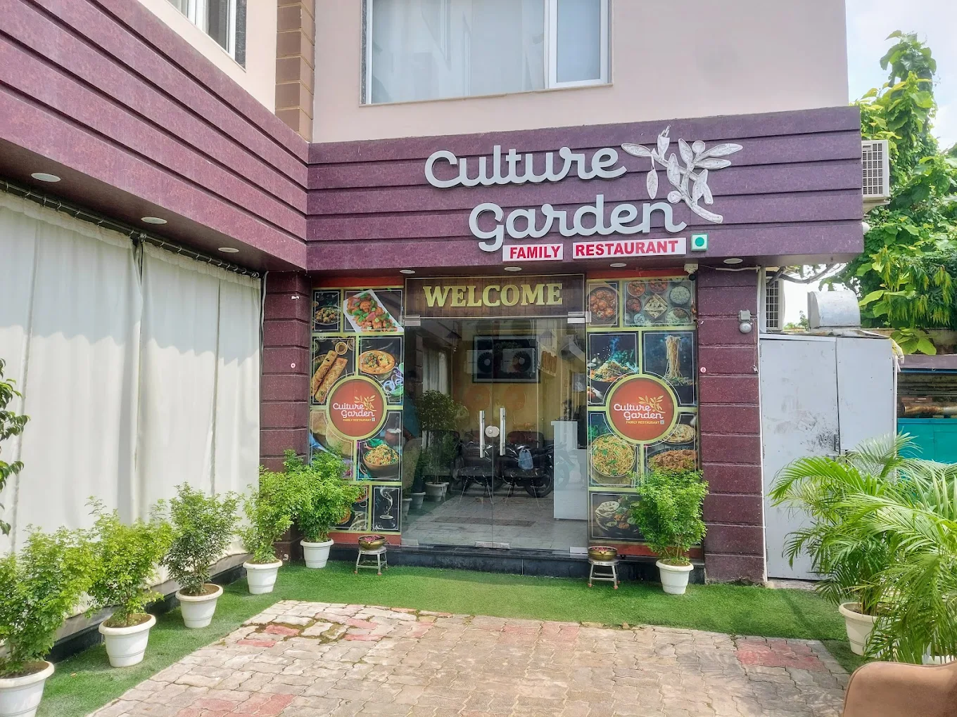 Culture Garden Ambiance